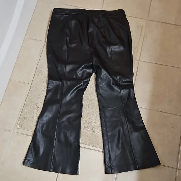 Eloquii Black Faux Leather Flare Leg Trouser Pants Size 18 - Picture 7 of 8